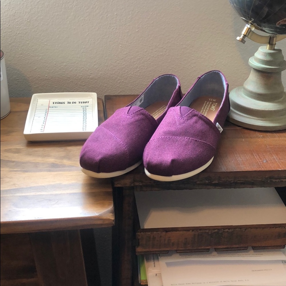 Lightly used TOMS